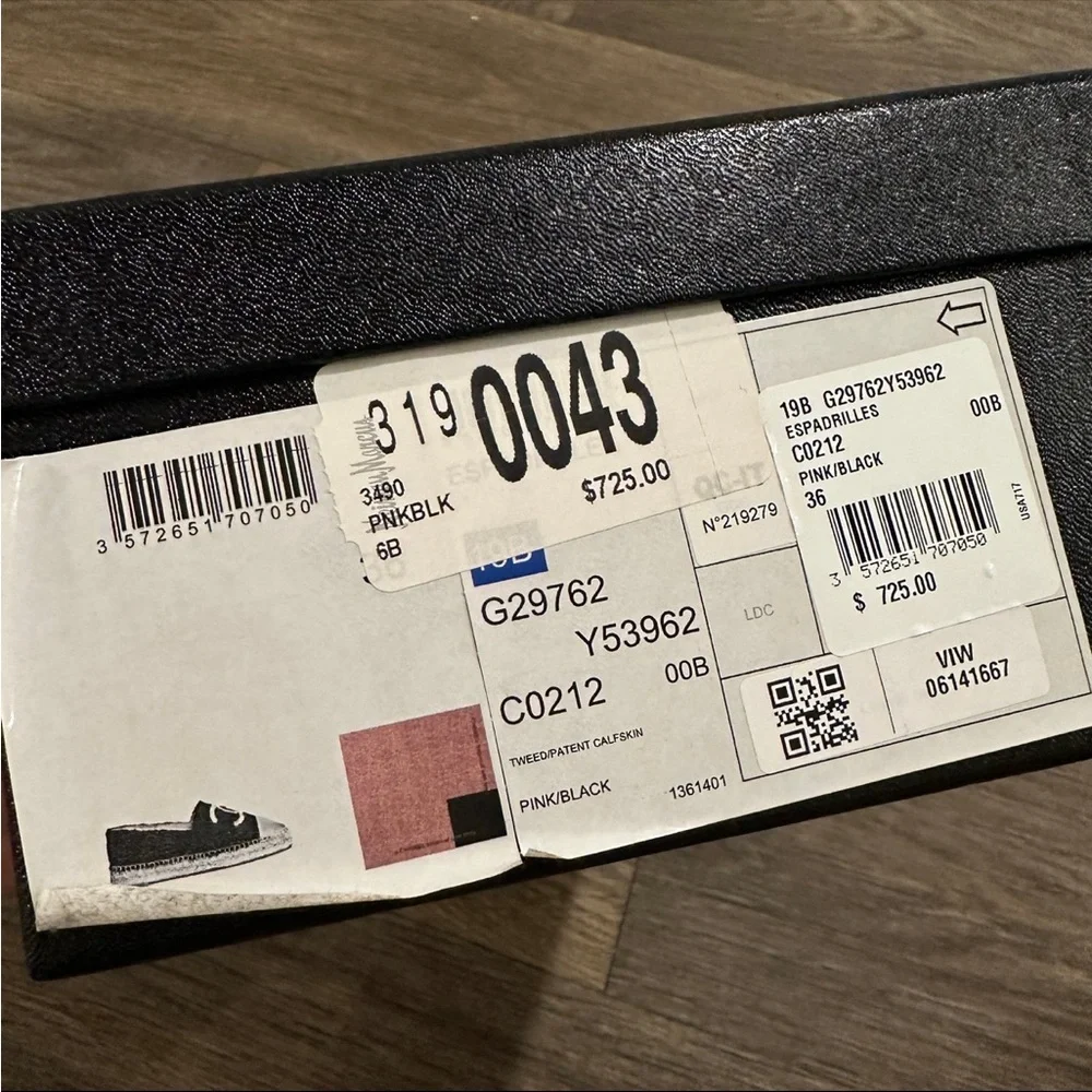 CHANEL Pink and Black Logo Espadrilles - Picture 11 of 11